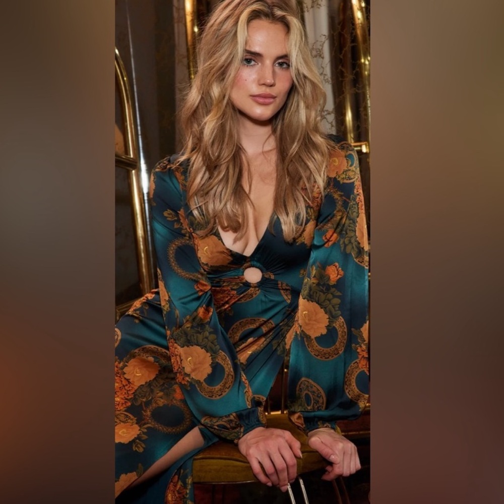 12th Tribe Gizelle Teal Printed Maxi Dress